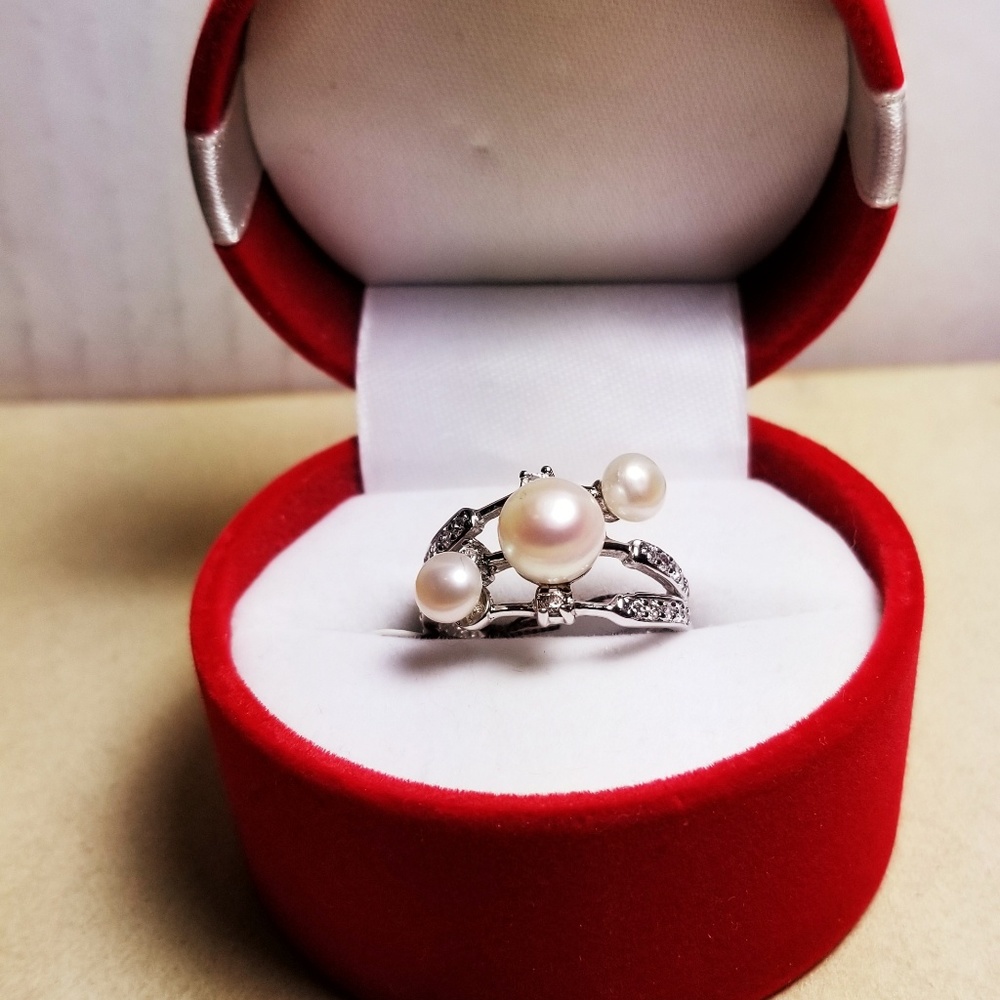 Silver Pearl ring